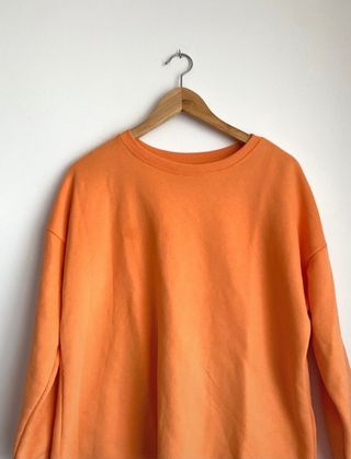 Sudadera naranja Pull \u0026amp; Bear de segunda mano por 5 EUR en Zaragoza en  WALLAPOP