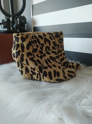 Botines Mango leopardo de segunda mano en WALLAPOP