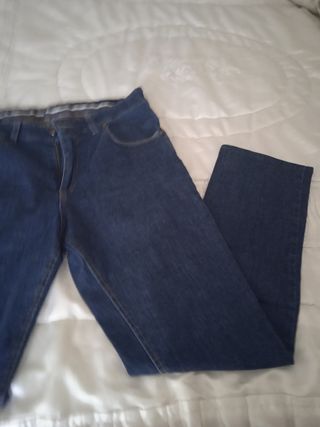 Vaquero de hombre marca la española talla XL de segunda mano por 5 EUR en  Ontinyent en WALLAPOP