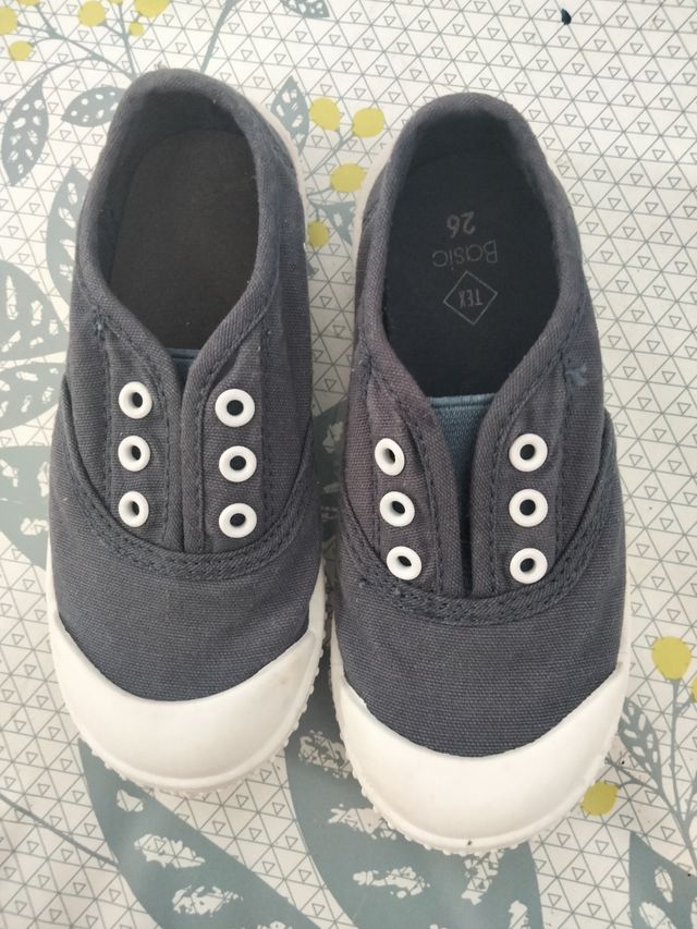 zapatillas número 26