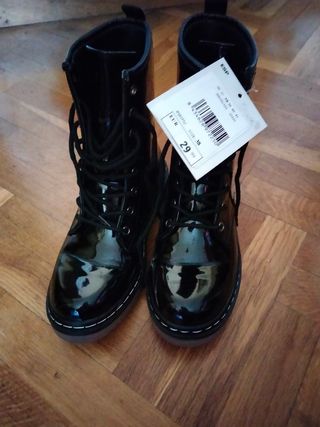Botas negras de inside de segunda mano por 15 EUR en Miranda de Ebro en  WALLAPOP