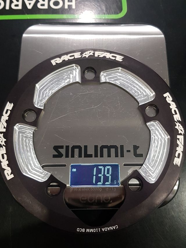 protector plato Race Face 110bcd nuevo