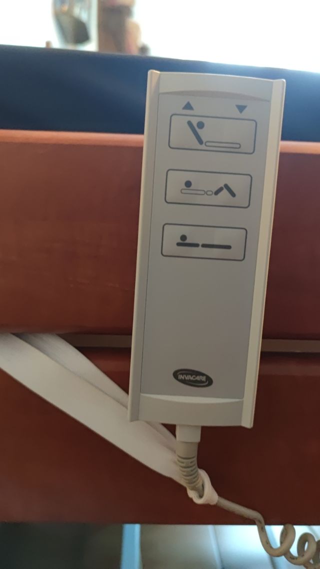 Cama articulada eléctrica Invacare Alegio NG