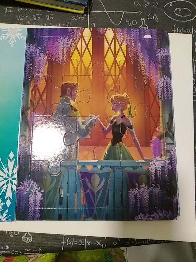 Libro y Puzzle FROZEN