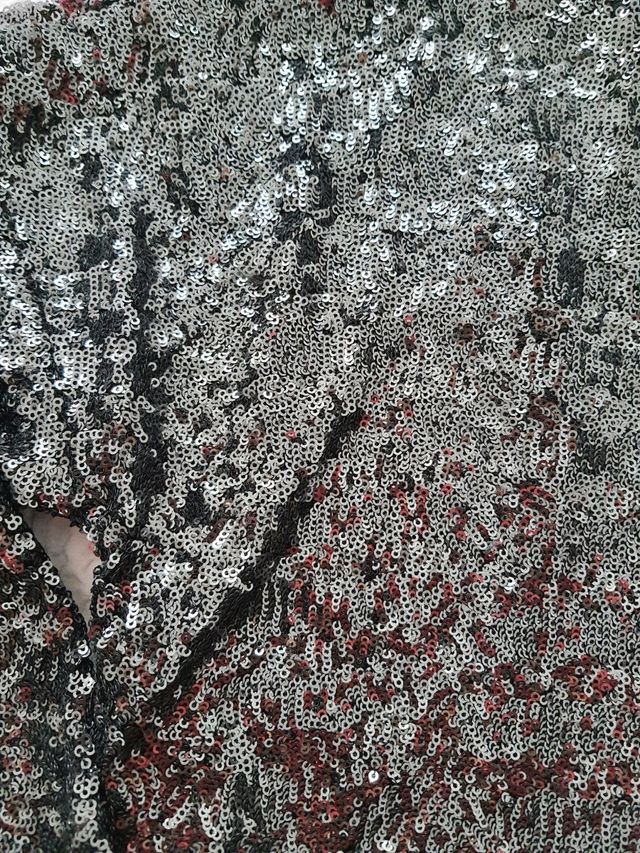 BLUSA DE LENTEJUELAS ZARA