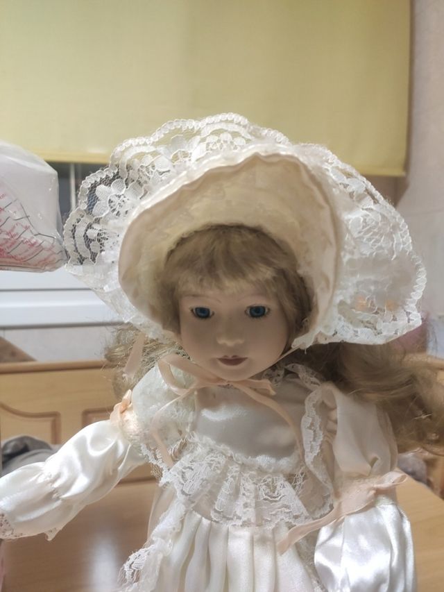 Muñeca de porcelana