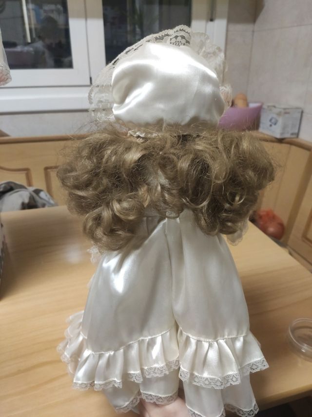 Muñeca de porcelana