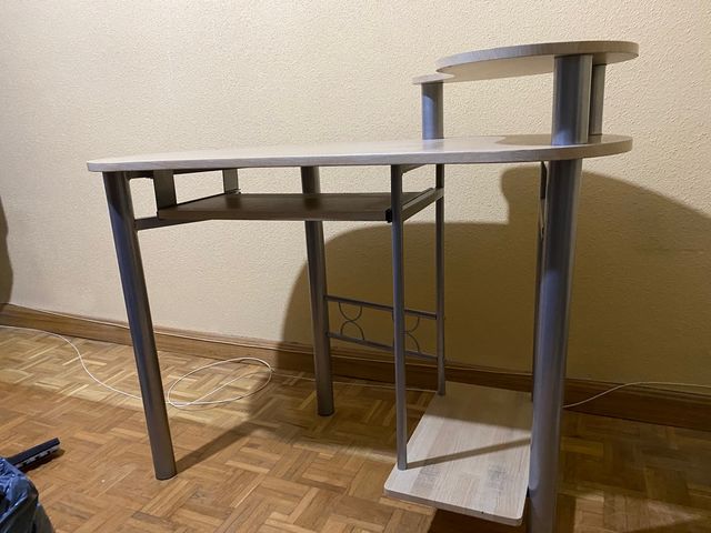 Mesa de Ordenador
