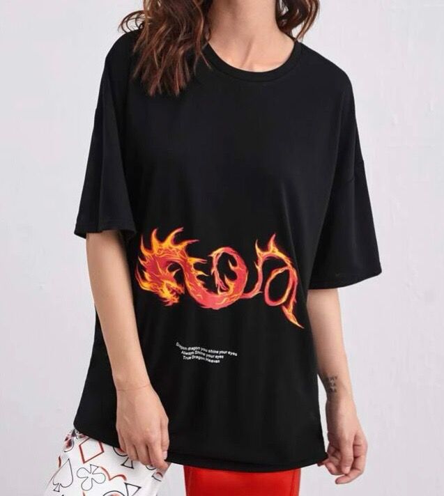 Camiseta dragón a estrenar 