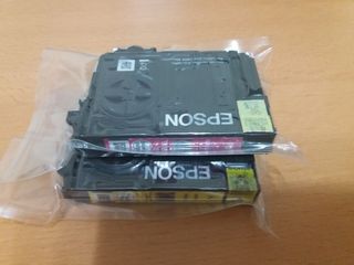 Cartuchos de tinta EPSON FRESA 29 XL de segunda mano por 16 EUR en Madrid  en WALLAPOP