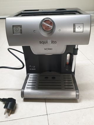 CAFETERA SOLAC CE4480 ESPRESSO - 19 BAR - DEPOSITO 1.25L - PORTAFILTROS  PARA 1/2 CAFES - VAPORIZADOR - FRONTAL INOXIDABLE