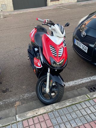 Yamaha aerox réplica Santander de segunda mano por 950 EUR en Mérida en  WALLAPOP