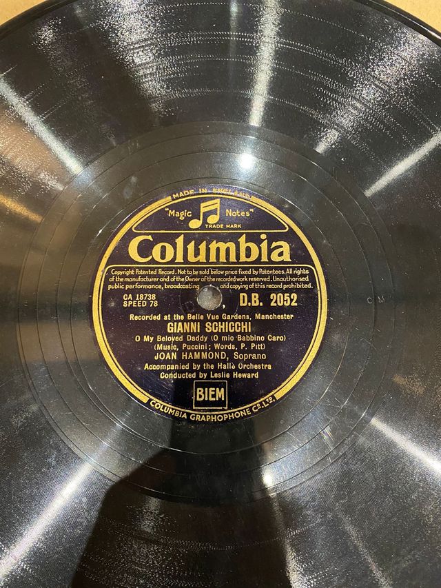 URGE- 8 discos de piedra para gramófono.