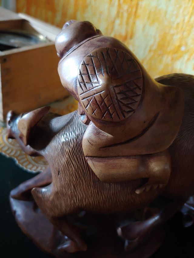 Dos antiguas esculturas de colección año 1900.