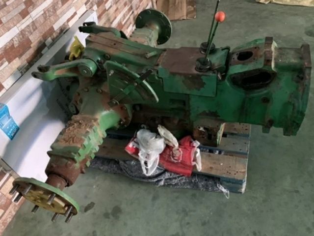 Caja cambios mangones ejes palier John Deere 