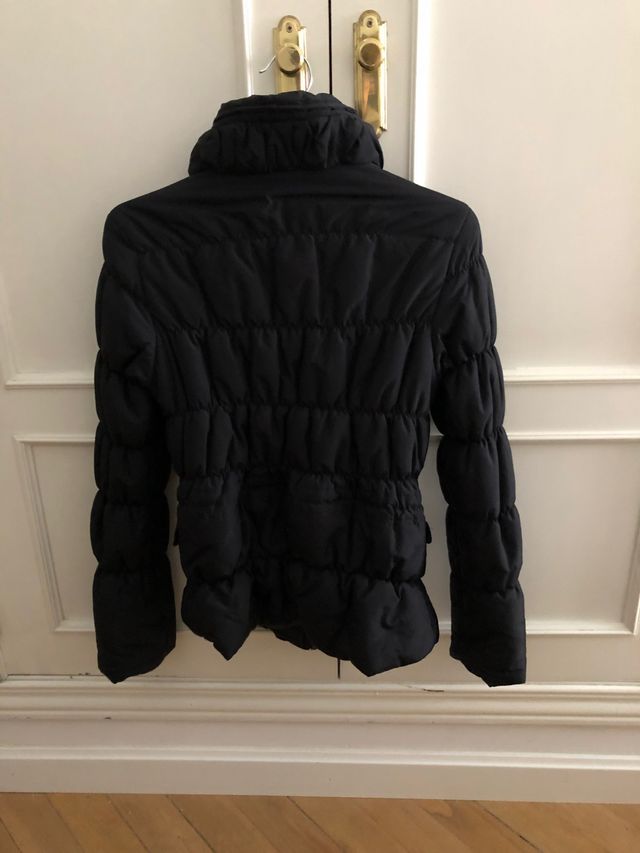 Plumífero negro mujer