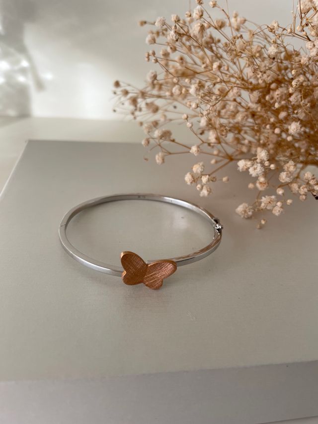 Pulsera oro blanco 18kt., mariposa oro rosa 