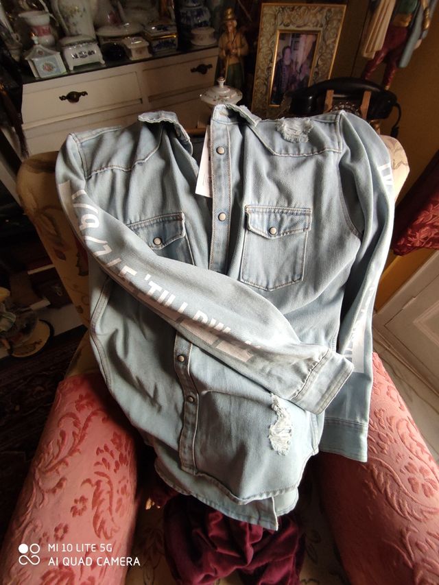 fantástica cazadora de caballero marca Zara