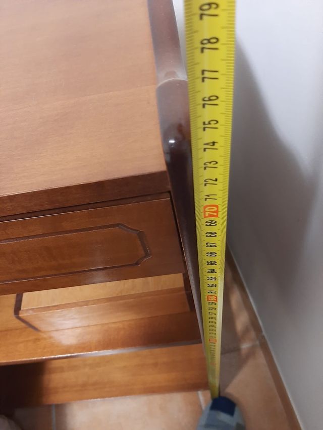 Mueble auxiliar clasico