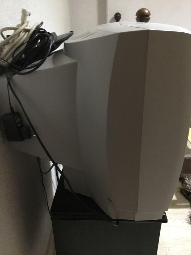 Televisión vintage, tecnología tradicional