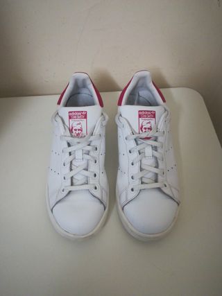 Zapatillas Adidas Stan Smith, talla 38 de segunda mano por 12 EUR ... ملابس كيبوب Zapatillas Adidas Stan Smith, talla 38 de segunda mano por 12 EUR ... ملابس كيبوب