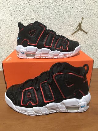 Zapatillas Nike air more uptempo GS talla 38 de segunda mano por 95 EUR en  Alicante en WALLAPOP