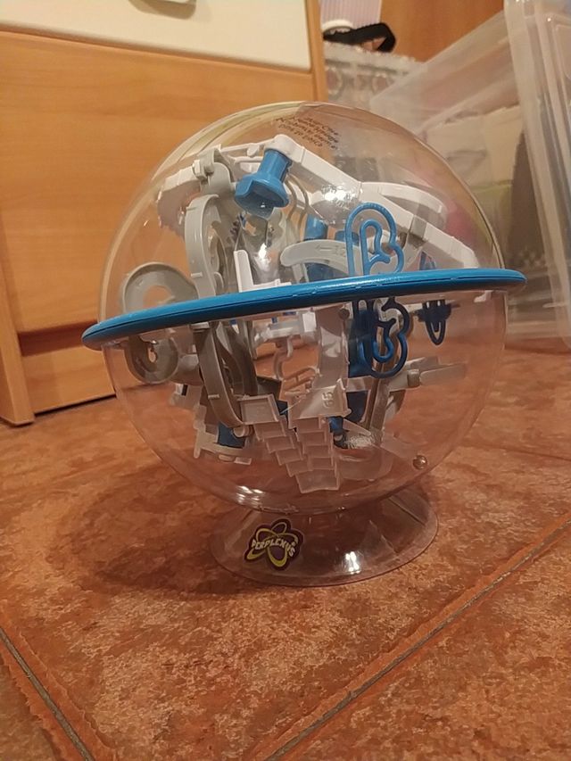 bola perplexus laberinto