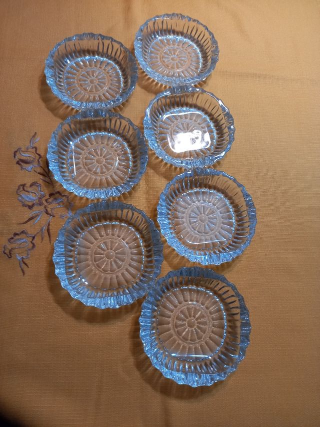 8 Ceniceros de cristal tallado