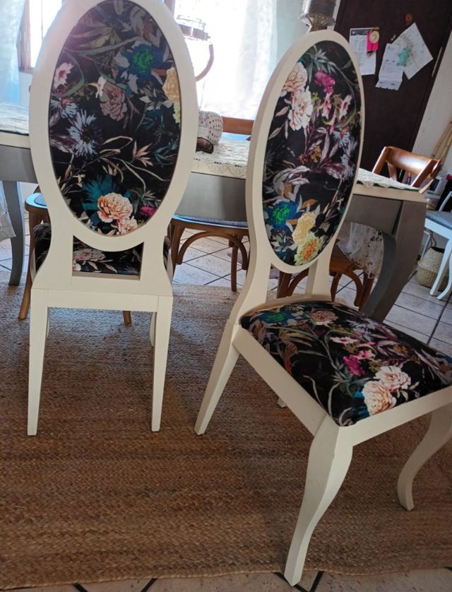 Sillas patas isabelinas