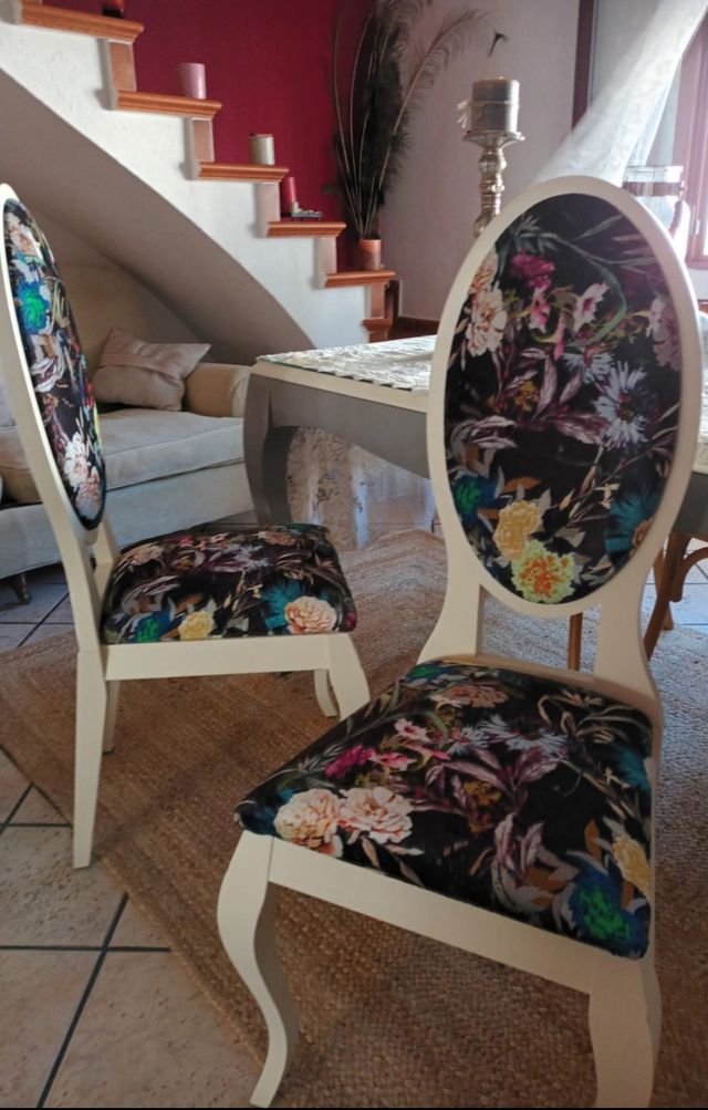 Sillas patas isabelinas