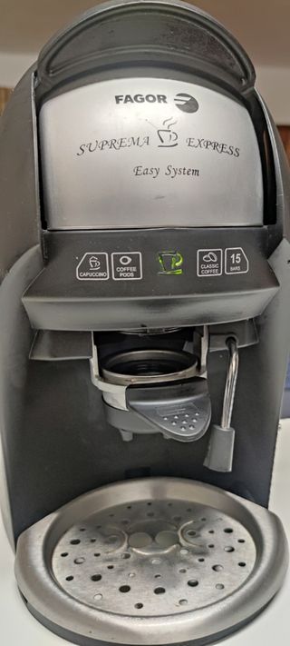 Cafetera Fagor Suprema Express precio solo hoy de segunda mano por 10 EUR  en Costa Teguise en WALLAPOP