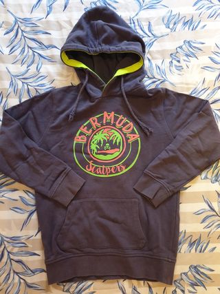 Sudadera SCALPERS niño de segunda mano por 7 EUR en Boadilla del Monte en  WALLAPOP