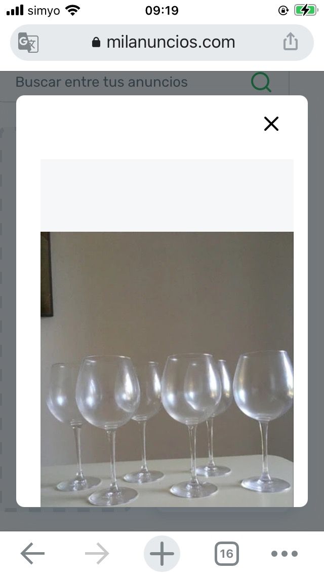 Diversi set di bicchieri