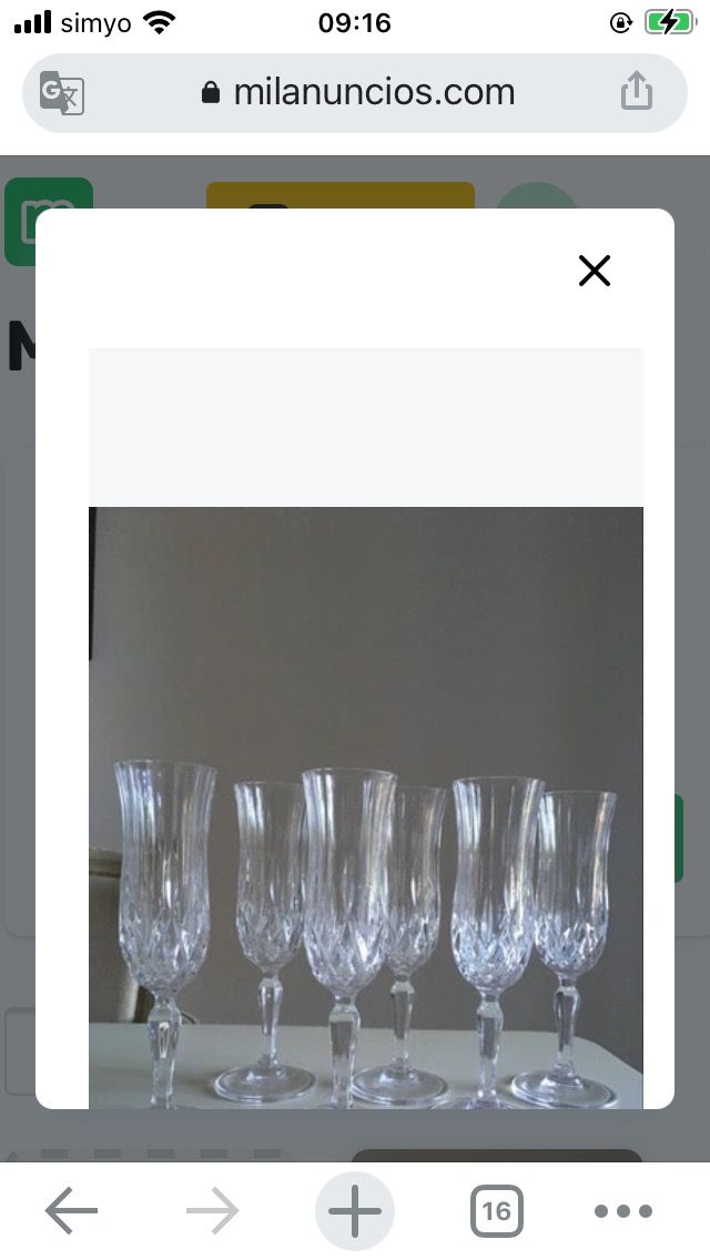 Diversi set di bicchieri