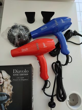 Secador de pelo Profesional Diábolo IONIC EDITION de segunda mano por 45  EUR en Alicante en WALLAPOP