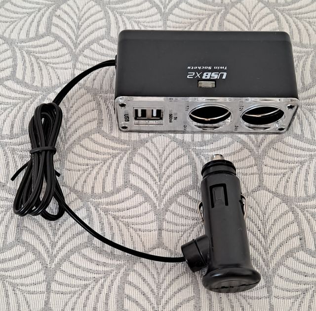 Cargador Coche Doble y USB