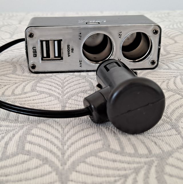 Cargador Coche Doble y USB
