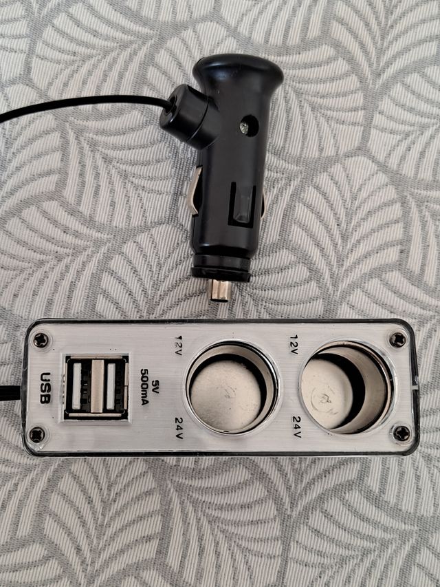 Cargador Coche Doble y USB