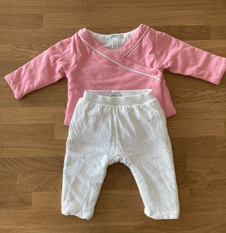 Ropa bebe recien nacido okaibi obaibi de segunda mano por 5 EUR en  Barcelona en WALLAPOP