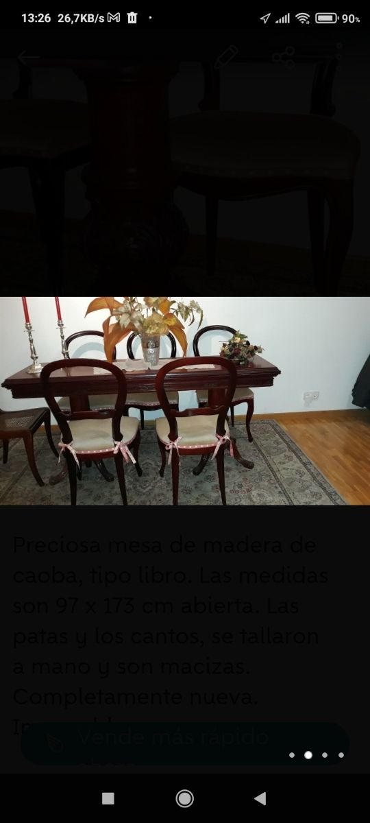 Mesa extensible en caoba tallada