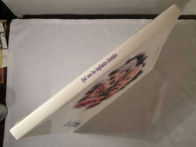 Los implantes.Dr. Eduardo Anitua Aldecoa.Año 1994