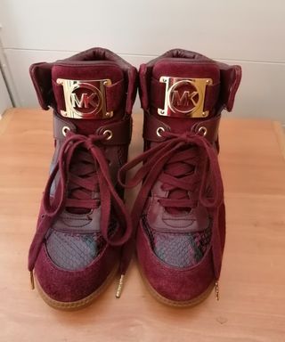 Botines Michael Kors 39 originales de segunda mano por 65 EUR en  Valdelagrana en WALLAPOP