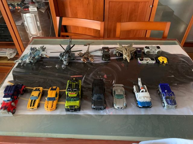 Figuras Transformers del 2007 aprox.