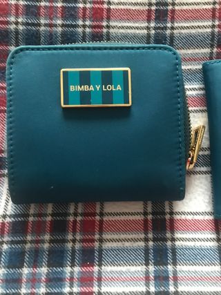 Conjunto monedero y tarjetero Bimba y Lola de segunda mano por 20 EUR en  Madrid en WALLAPOP