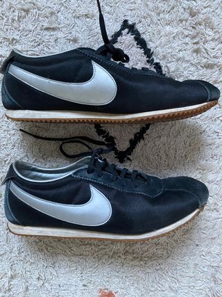 Nike cortez negra y plata. Talla 40 de segunda mano por 10 EUR en Zaragoza  en WALLAPOP