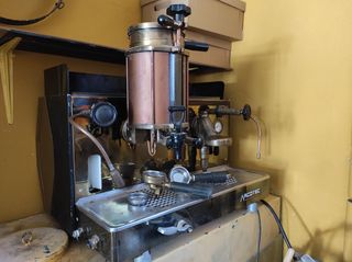 Vendo cafetera profesional de segunda mano por 260 EUR en Quintanar de la  Orden en WALLAPOP