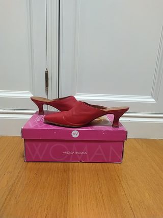 Zapatos rojos Andrea Woman (36) de segunda mano por 5 EUR en Madrid en  WALLAPOP