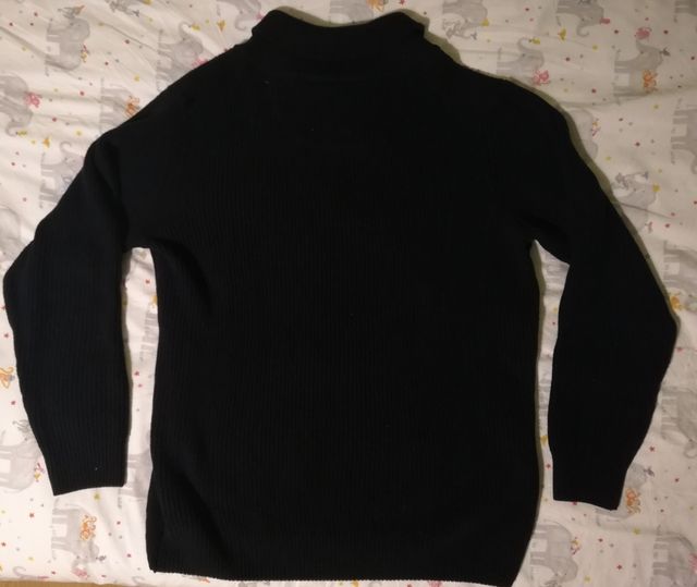 Camisola azul marinho