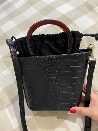 Bolso de vestir negro de segunda mano por 15 EUR en Madrid en WALLAPOP