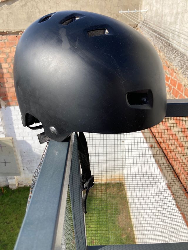 Casco bicicleta patín eléctrico o monopatin